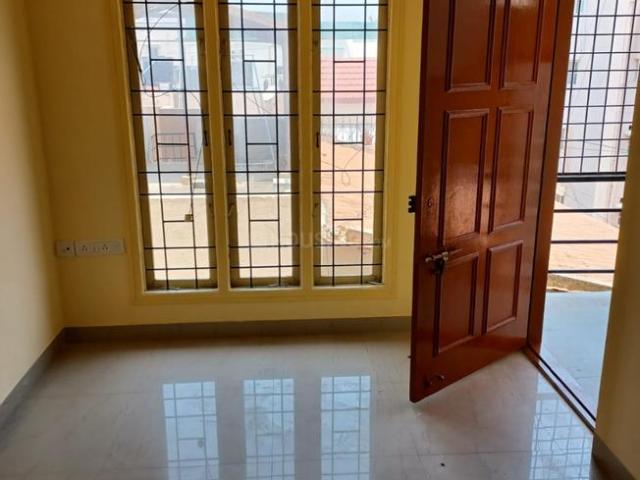 2 BHK Apartment in Murugeshpalya for rent Bengaluru. The reference number is 20691620