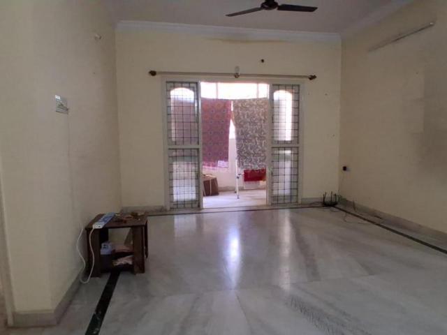 2 BHK Apartment in Murugeshpalya for rent Bengaluru. The reference number is 21284682