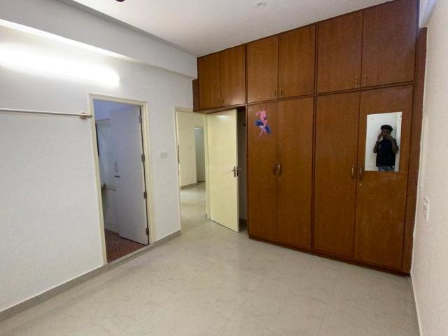 2 BHK Apartment in Murugeshpalya for rent Bengaluru. The reference number is 21334205