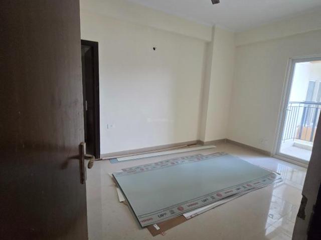 2 BHK Apartment in Noida Extension for rent Greater Noida. The reference number is 18560475
