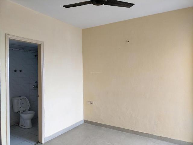 2 BHK Apartment in Noida Extension for rent Greater Noida. The reference number is 19450370