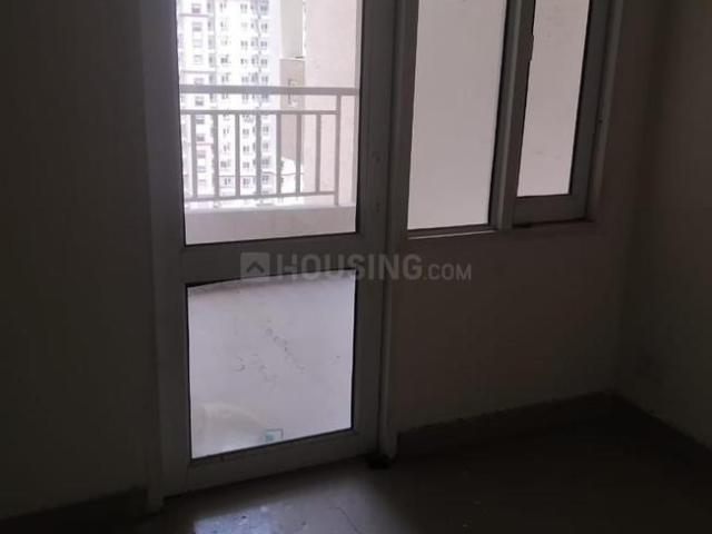2 BHK Apartment in Noida Extension for rent Greater Noida. The reference number is 19785460