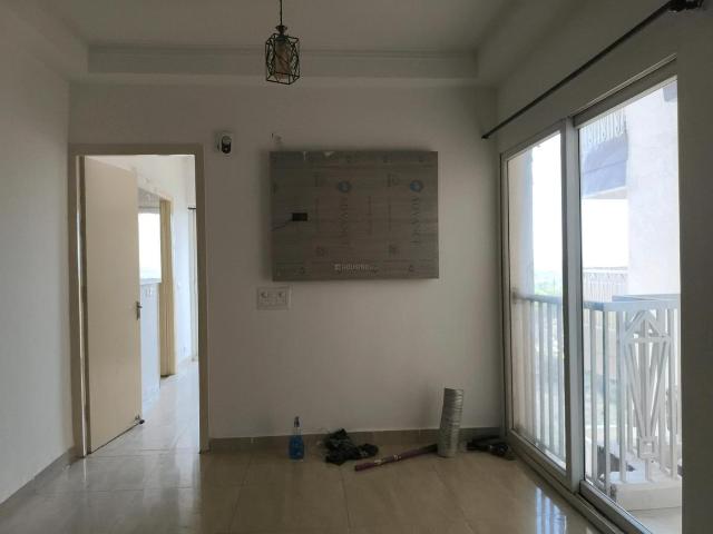 2 BHK Apartment in Noida Extension for rent Greater Noida. The reference number is 19826500