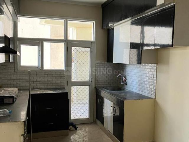 2 BHK Apartment in Noida Extension for rent Greater Noida. The reference number is 19907999