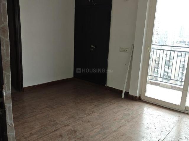 2 BHK Apartment in Noida Extension for rent Greater Noida. The reference number is 19910582