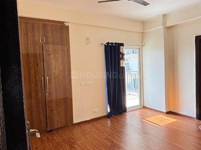 2 BHK Apartment in Noida Extension for rent Greater Noida. The reference number is 19931170