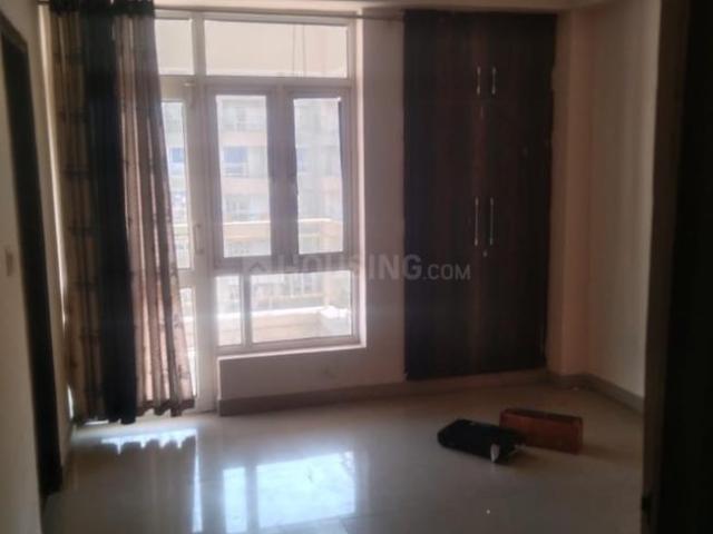 2 BHK Apartment in Noida Extension for rent Greater Noida. The reference number is 19152772