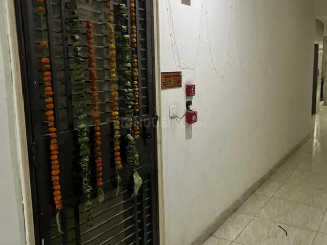 2 BHK Apartment in Noida Extension for rent Greater Noida. The reference number is 19195570
