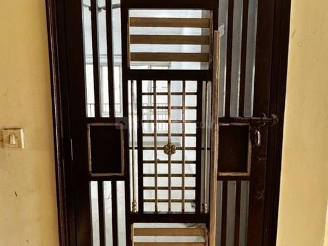 2 BHK Apartment in Noida Extension for rent Greater Noida. The reference number is 19195975