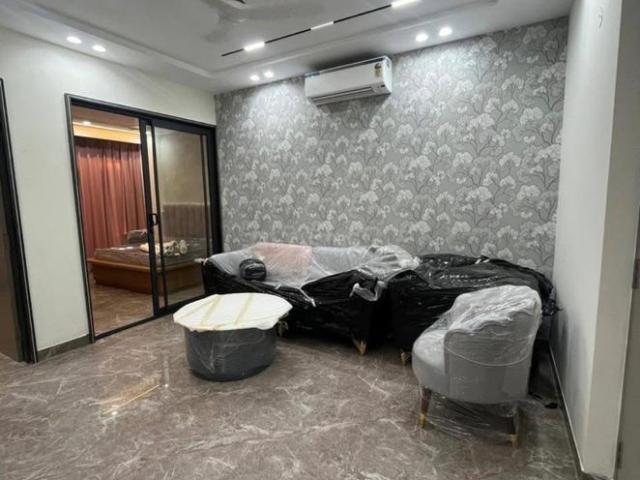 2 BHK Apartment in Noida Extension for rent Greater Noida. The reference number is 19388075