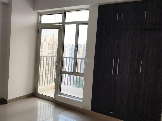 2 BHK Apartment in Noida Extension for rent Greater Noida. The reference number is 20421670