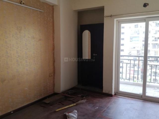 2 BHK Apartment in Noida Extension for rent Greater Noida. The reference number is 20498249