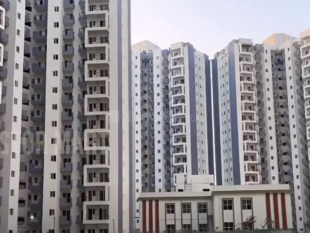 2 BHK Apartment in Noida Extension for rent Greater Noida. The reference number is 20594634