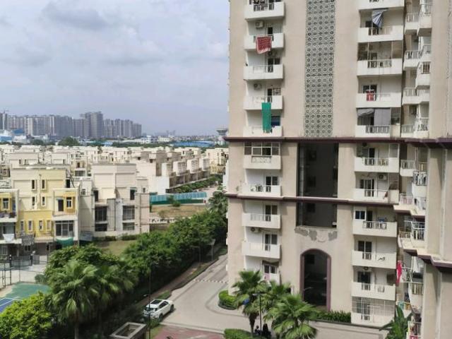 2 BHK Apartment in Noida Extension for rent Greater Noida. The reference number is 20694599