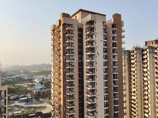 2 BHK Apartment in Noida Extension for rent Greater Noida. The reference number is 20745090