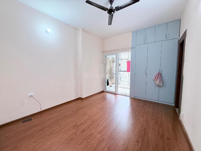2 BHK Apartment in Noida Extension for rent Greater Noida. The reference number is 20797753