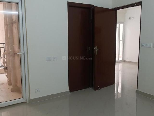 2 BHK Apartment in Noida Extension for rent Greater Noida. The reference number is 20810211