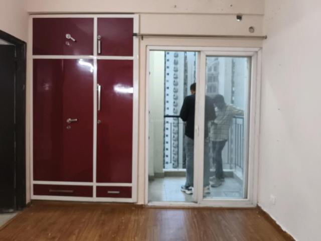 2 BHK Apartment in Noida Extension for rent Greater Noida. The reference number is 20220918