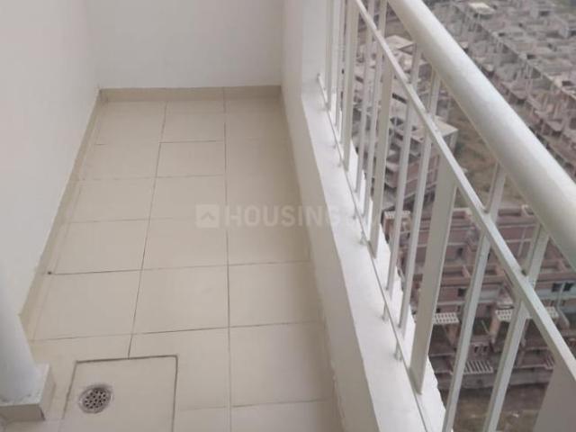 2 BHK Apartment in Noida Extension for rent Greater Noida. The reference number is 21030372