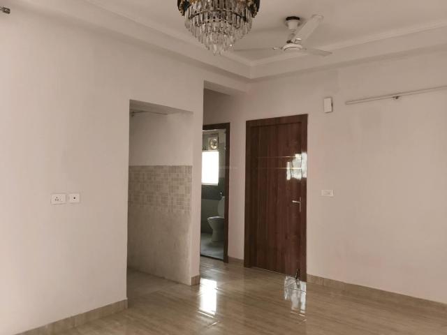 2 BHK Apartment in Noida Extension for rent Greater Noida. The reference number is 21069129