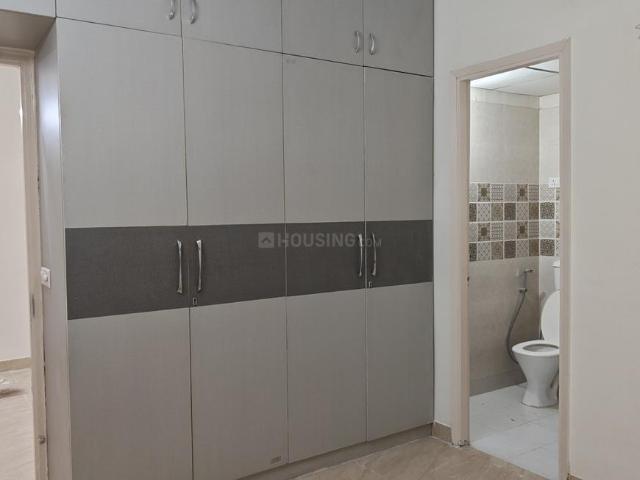 2 BHK Apartment in Noida Extension for rent Greater Noida. The reference number is 21149461