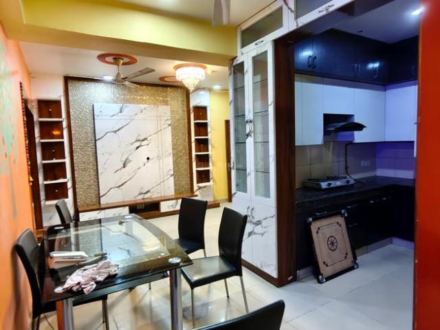 2 BHK Apartment in Noida Extension for rent Greater Noida. The reference number is 21160404
