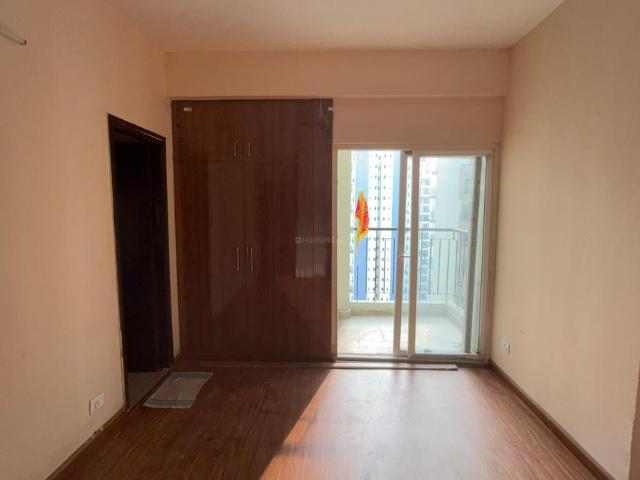 2 BHK Apartment in Noida Extension for rent Greater Noida. The reference number is 21169154