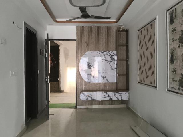 2 BHK Apartment in Noida Extension for rent Greater Noida. The reference number is 21172898