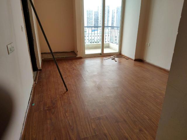 2 BHK Apartment in Noida Extension for rent Greater Noida. The reference number is 21184709