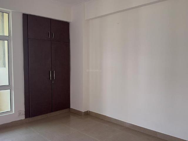 2 BHK Apartment in Noida Extension for rent Greater Noida. The reference number is 21206856