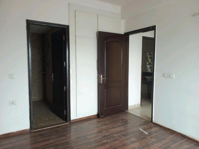 2 BHK Apartment in Noida Extension for rent Greater Noida. The reference number is 21217158