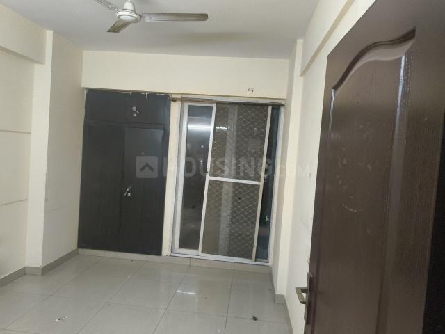 2 BHK Apartment in Noida Extension for rent Greater Noida. The reference number is 21274509