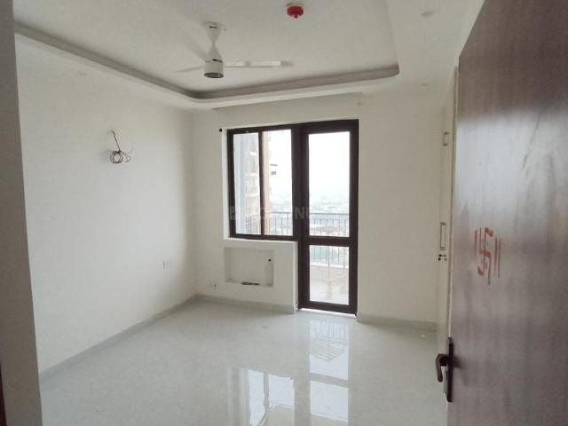 2 BHK Apartment in Noida Extension for rent Greater Noida. The reference number is 21291400