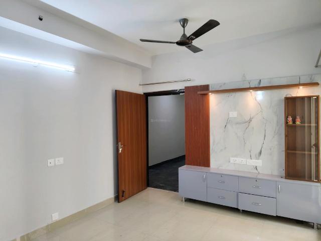 2 BHK Apartment in Noida Extension for rent Greater Noida. The reference number is 21294508