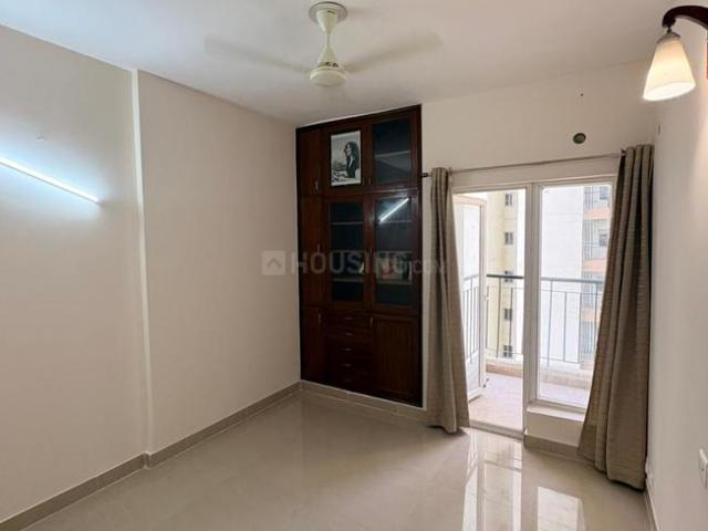 2 BHK Apartment in Noida Extension for rent Greater Noida. The reference number is 21325880