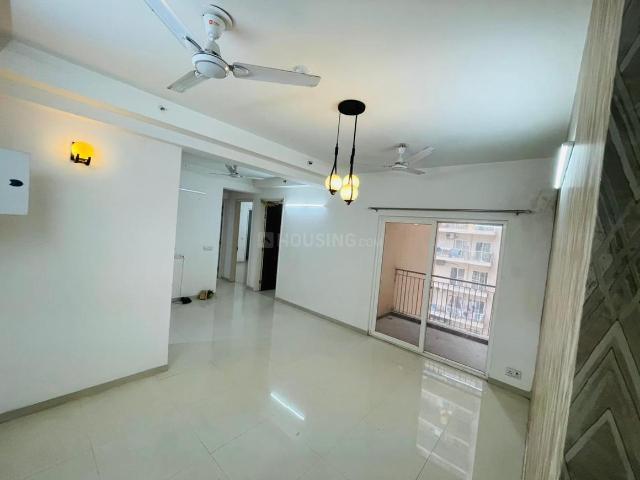 2 BHK Apartment in Noida Extension for rent Greater Noida. The reference number is 21329220