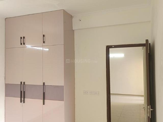 2 BHK Apartment in Noida Extension for rent Greater Noida. The reference number is 21344529