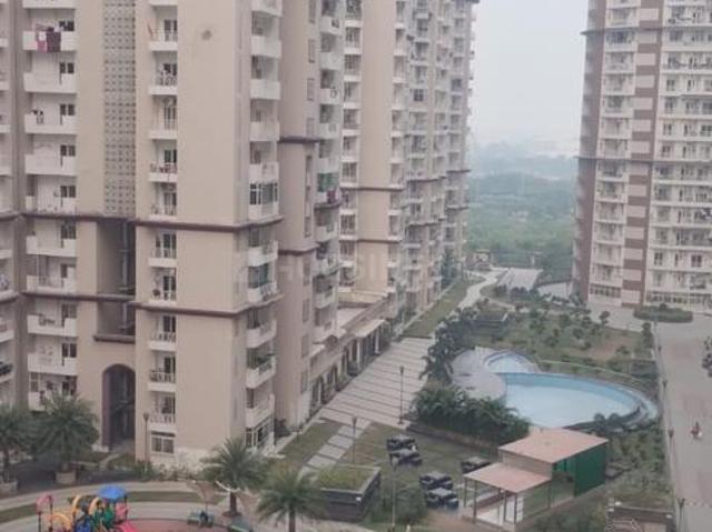 2 BHK Apartment in Noida Extension for resale Greater Noida. The reference number is 18031674
