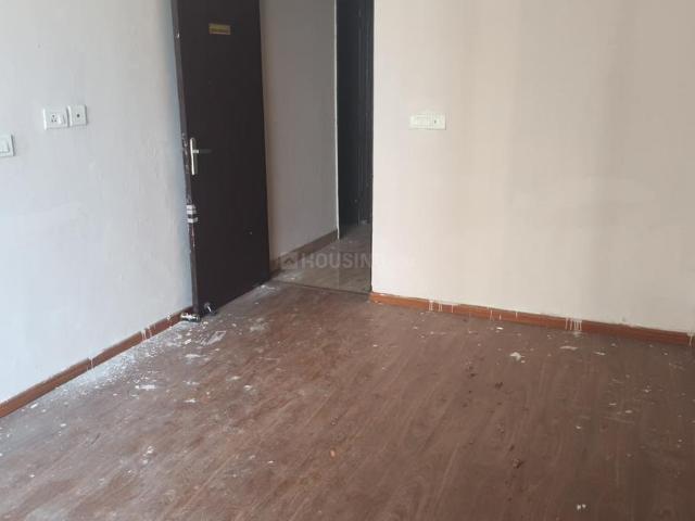 2 BHK Apartment in Noida Extension for resale Greater Noida. The reference number is 18360807