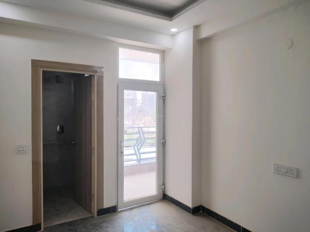 2 BHK Apartment in Noida Extension for resale Greater Noida. The reference number is 19292316