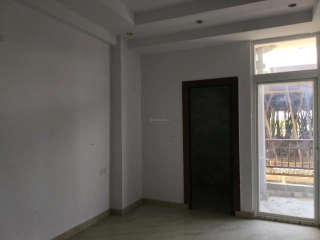 2 BHK Apartment in Noida Extension for resale Greater Noida. The reference number is 19679470