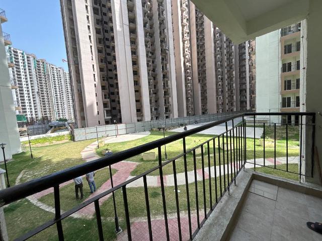 2 BHK Apartment in Noida Extension for resale Greater Noida. The reference number is 19784996