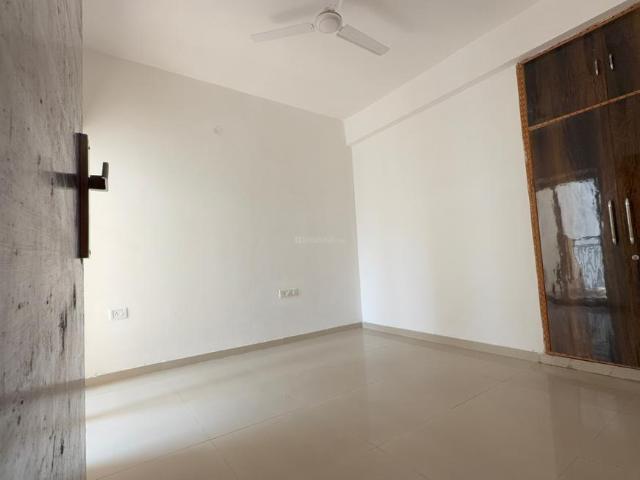 2 BHK Apartment in Noida Extension for resale Greater Noida. The reference number is 20365982