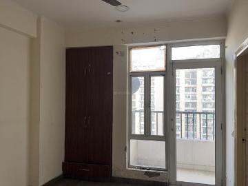 2 BHK Apartment in Noida Extension for resale Greater Noida. The reference number is 20515961