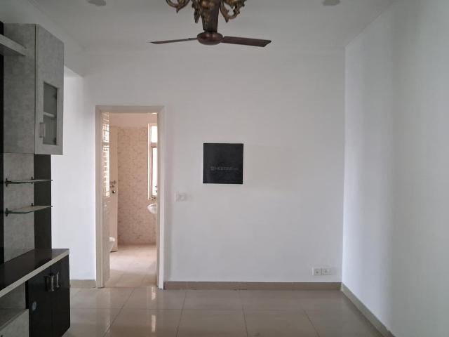 2 BHK Apartment in Noida Extension for resale Greater Noida. The reference number is 20605368