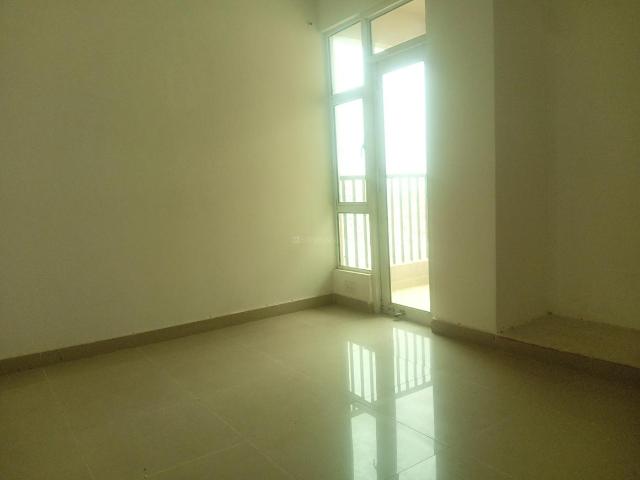 2 BHK Apartment in Noida Extension for resale Greater Noida. The reference number is 20605482