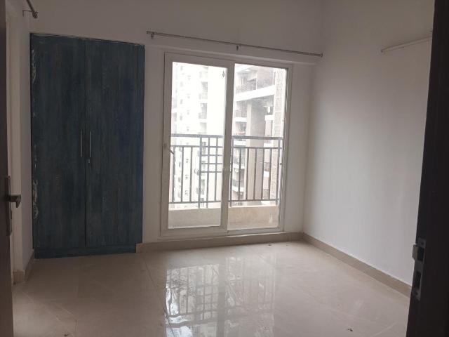 2 BHK Apartment in Noida Extension for resale Greater Noida. The reference number is 20606448