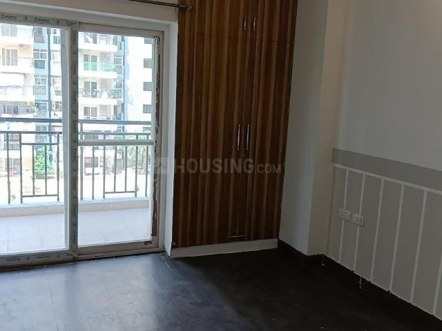 2 BHK Apartment in Noida Extension for resale Greater Noida. The reference number is 20751274