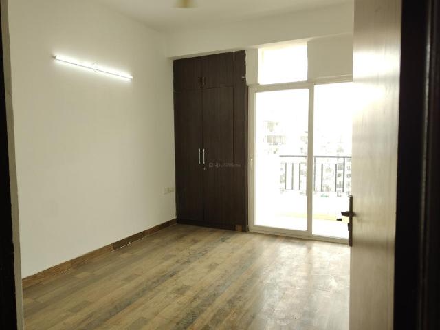 2 BHK Apartment in Noida Extension for resale Greater Noida. The reference number is 20704700