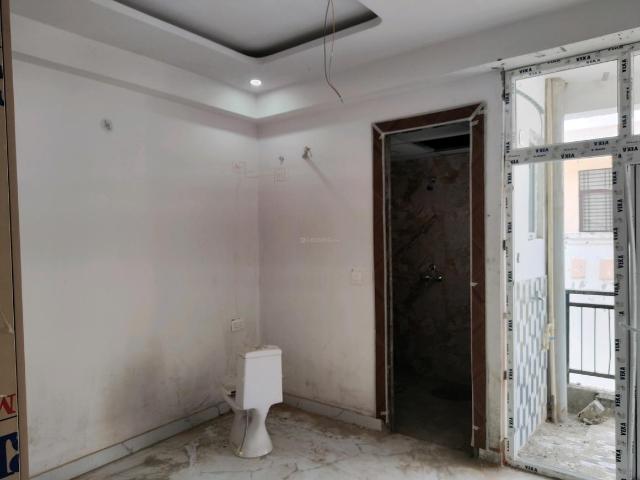 2 BHK Apartment in Noida Extension for resale Greater Noida. The reference number is 20716165